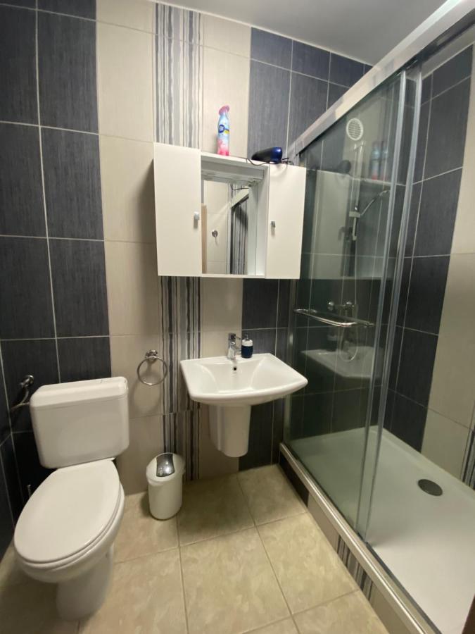 Eszter Apartman Eger Exterior foto